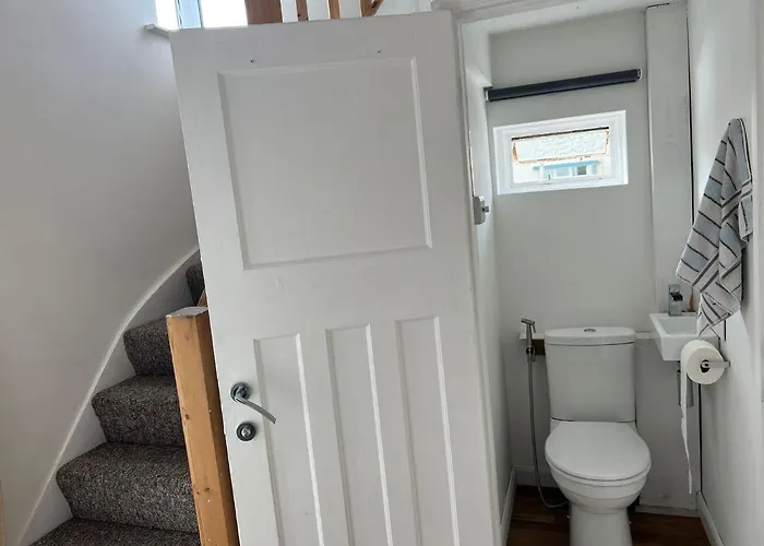 Shared House On Lakewood Crescent * 브리스틀