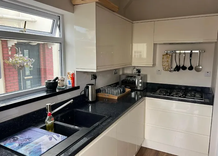 Shared House On Lakewood Crescent * Bristol